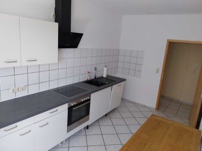 3 Zi.-Whg. in Lehre-Essehof, 86qm, 1. OG, mit Balkon und Küche * sofort frei * von privat