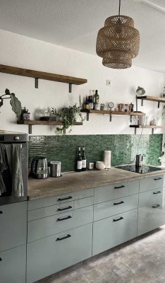 4-Zimmer-Altbau-Wohnung im Dichterviertel von Wiesbaden