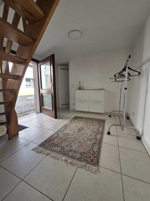 TOP**3ZKB*PKW-Stellplatz*Maisonette WHG mit eigenem Eingang*TGL-Bad* WSB-Kloppenheim