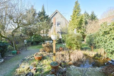 RESERVIERT! Elegante Doppelhaushälfte mit idyllischem Garten in ruhiger Lage!