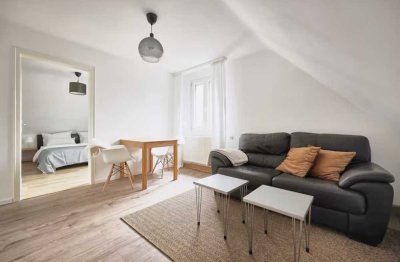 Geschmackvolle 2-Zimmer-Wohnung mit gehobener Innenausstattung in Augsburg