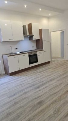 Wundervoll sanierte 4-Zimmer-Wohnung mit Balkon