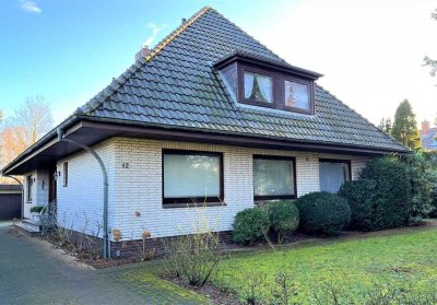 Walmdach-Villa in begehrter Wohnlage