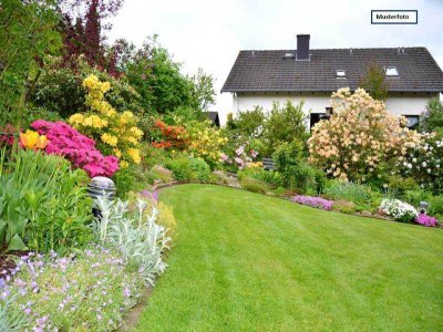 Provisionsfrei Einfamilienhaus in 36039 Fulda, Forststr.