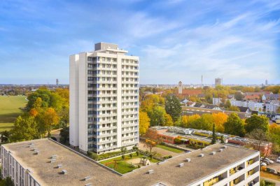 Frisch renovierte 3 ZKB Wohnung mit großem Balkon, TG Stellplatz und guter Südwest Ausrichtung!