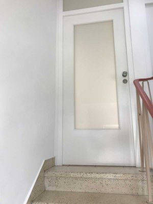Attraktive und sanierte 5-Raum-Wohnung mit gehobener Innenausstattung mit Balkon und EBK in Offingen