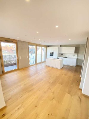Außergewöhnliche Maisonette mit Dachterrasse & 2 Balkonen in bester Lage direkt am Englischen Garten