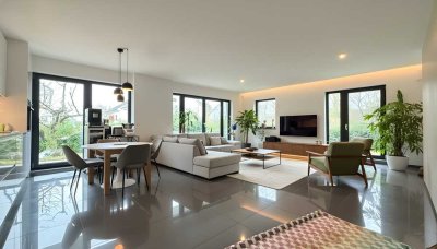 Einzigartige, moderne Erdgeschosswohnung mit Terrasse und Garten am Stadtwald