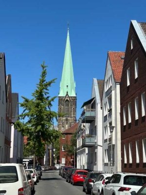 3 Zimmer mit Traumblick über Herz-Jesu – kurzfristig bezugsfrei