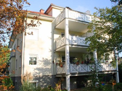 Bevorzugte Wohnlage in Dölau: Fünf Zimmer für individuellen Wohnkomfort