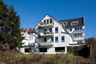 Nahe Rheinaue, großzügig geschnittene 2 Zimmer-Komfortwohnung