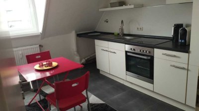 Großzügig geschnittene 2-Zimmer mit Einbauküche im Biebrich