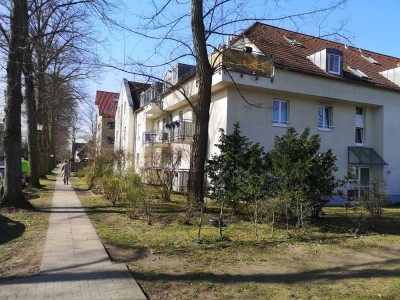 Kleine, sonnige 2 Zimmer Eigentumswohnung im schönen Hohen Neuendorf zu verkaufen!
