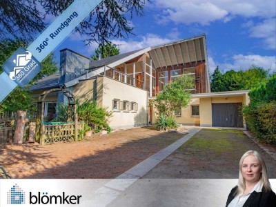 Blömker! Lichtdurchflutetes Architektenhaus, 2 Kamine, Kota im Garten & großer Garage.