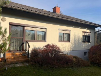 Doppelte Chance: Modernisierter Bungalow mit zwei Bauparzellen!!