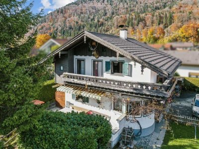 Traditionshaus in Oberau -  ideal für junge Familien dank KfW-Förderprogramm  zur Sanierung