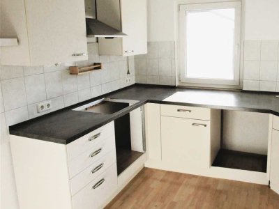 Großzügige 4 Zimmer Whg. -auch für WG- Nürnberg Nähe Bahnhof / Wohnung mieten