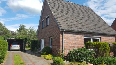 Hübsches Einfamilienhaus mit schönem Garten