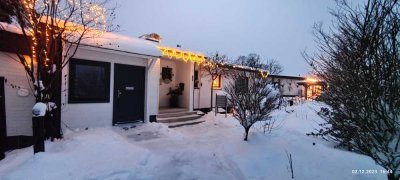 Bungalow  mit sep. Einliegerwohnung in Toplage/Bergblick