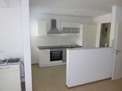 Einziehen, wohlfühlen und das neue Zuhause gestalten. Diese frisch renovierte 2,5 Zimmer Wohnung mit