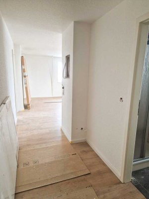 Erstbezug! 50 m², 2-Zi, Balkon, Keller, 1.OG-re