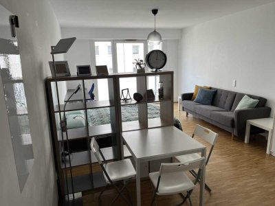 Freundliche 1-Zimmer-Wohnung mit Balkon und EBK in Dresden
