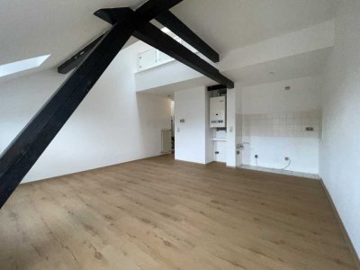 *Neu* Charmante Mansardenwohnung in Top-Lage!