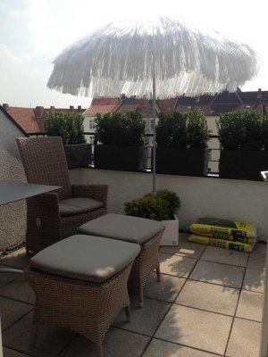 Lichtdurchflutete Dachgeschoss-Maisonette in der List/Oststadt