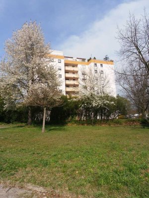 Renovierungsbedürftige 5-Zimmer Maisonette-Wohnung Karlsruhe- Neureut