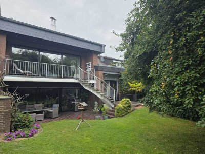 Haus in zentraler Wohnlage mit Garten und großer Garage in Borken