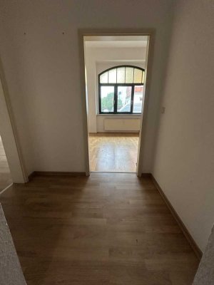 Erstbezug- 2 Raumwohnung - Einbauküche - Echtholzparkett