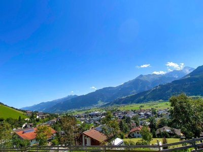 Traumhaft Wohnen am Sonnenhang: Einfamilienhaus mit unverbautem Panoramablick