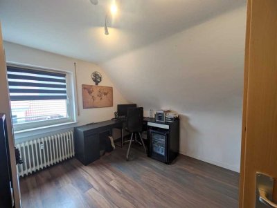 3 Zimmer DG Wohnung FR-Hochdorf