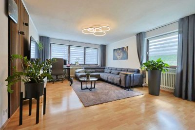 Schöne helle sonnige 4-Zimmerwohnung mit zwei Balkonen