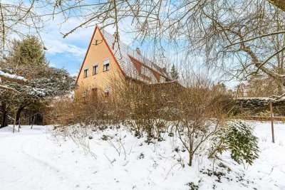 HEGERICH: Zuhause im Grünen: Charmante Doppelhaushälfte mit großem Garten in Buchenbühl