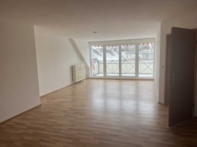 Helle 3-Zimmer Dachgeschosswohnung in Altberesinchen