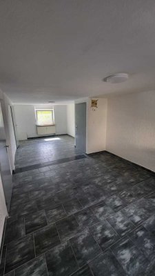 Erstbezug nach Sanierung: Schöne 1,5 Zimmer-Wohnung in Birkenfeld