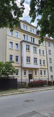 Attraktive und neuwertige 3-Zimmer-Wohnung mit Balkon in Plauen