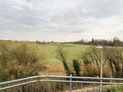 gemütliche 2-Zimmer-Eigentumswohnung mit herrlichem Balkon mit grünem Ausblick!
