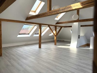 Tolle 4,5 Zi.-Maiss.- Wohnung mit dem besonderen Charme