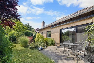Familienidyll mit Charme – Großzügige Doppelhaushälfte mit Südterrasse in begehrter Lage von Luthe!