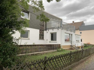 Großes helles Haus für gewerblichen Mieter in Bad Nauheim