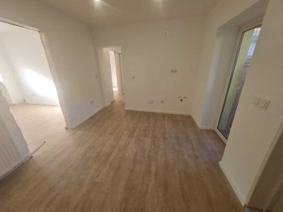 Renovierte 2-ZKB-Wohnung mit Balkon in zentraler Lage von Scheidt