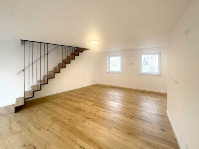 Stilvolle, geräumige 3-Zimmer-Terrassenwohnung mit EBK und Beleuchtung in Landshut