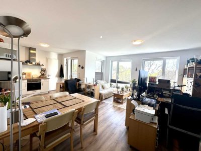 Moderne 2-Zimmer-Wohnung mit Balkon und heller Atmosphäre
