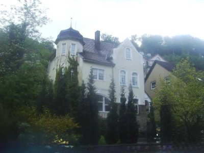 Charmante Jugendstil-Stadtvilla mit drei Einheiten – ideal für Eigennutzer