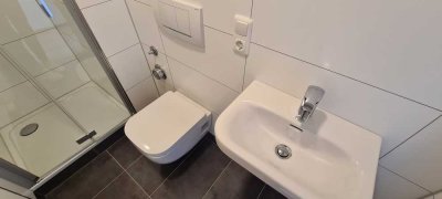 VERMIETETE KAPITALANLAGE + EBK u. STELLPLATZ inklusive + 2025 saniert 5.400 EUR p.a.