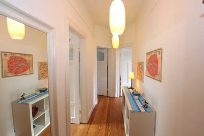 DREAMHOUSE Immobilien: Charmante Altbauwohnung in begehrter Lage