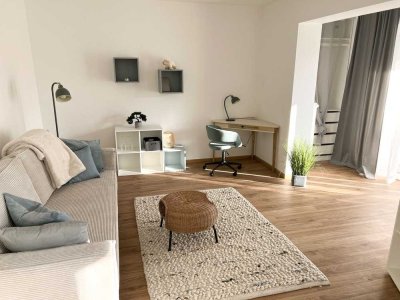 Nach Modernisierung: Voll möbliertes  Apartment für Individualisten