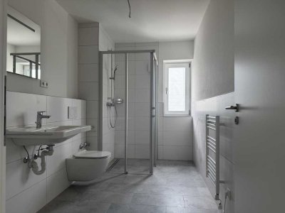 Neubau 2 Zimmer inkl. Einbauküche in  94469 Deggendorf